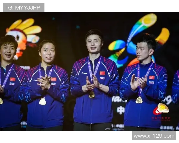 深圳羽毛球队的蜕变与成长之路探索杯赛背后的奋斗与坚持
